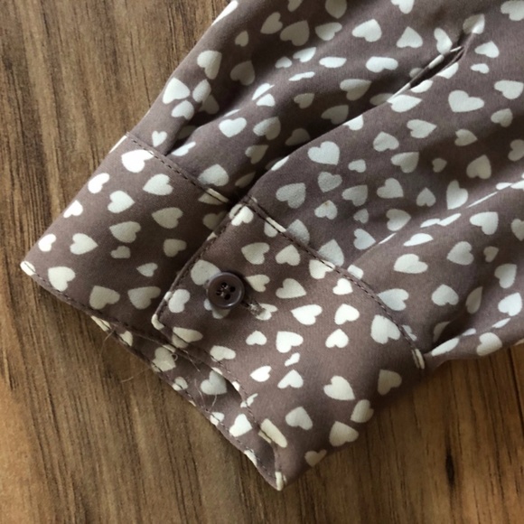 Joie Taupe Heart Print Silk Button Down Blouse XS - Picture 10 of 14